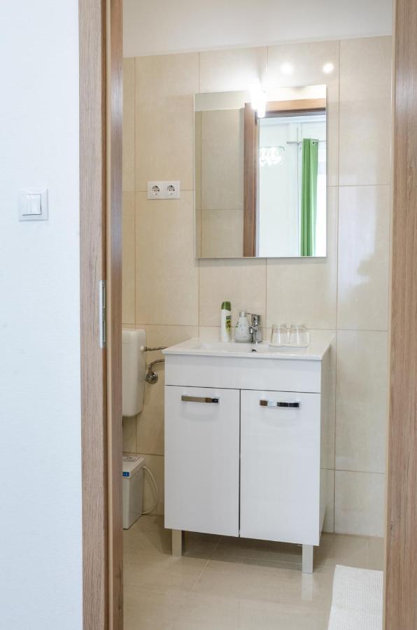 בודפשט 3 En Suit Bedroom Flat In The Main Centre For 6Ppl, 3Bdr,3Bthr,Ac מראה חיצוני תמונה