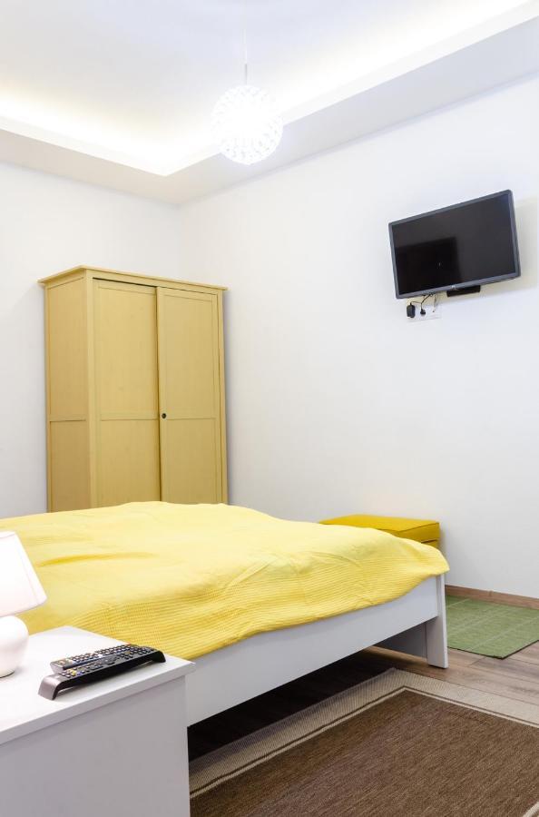 בודפשט 3 En Suit Bedroom Flat In The Main Centre For 6Ppl, 3Bdr,3Bthr,Ac מראה חיצוני תמונה