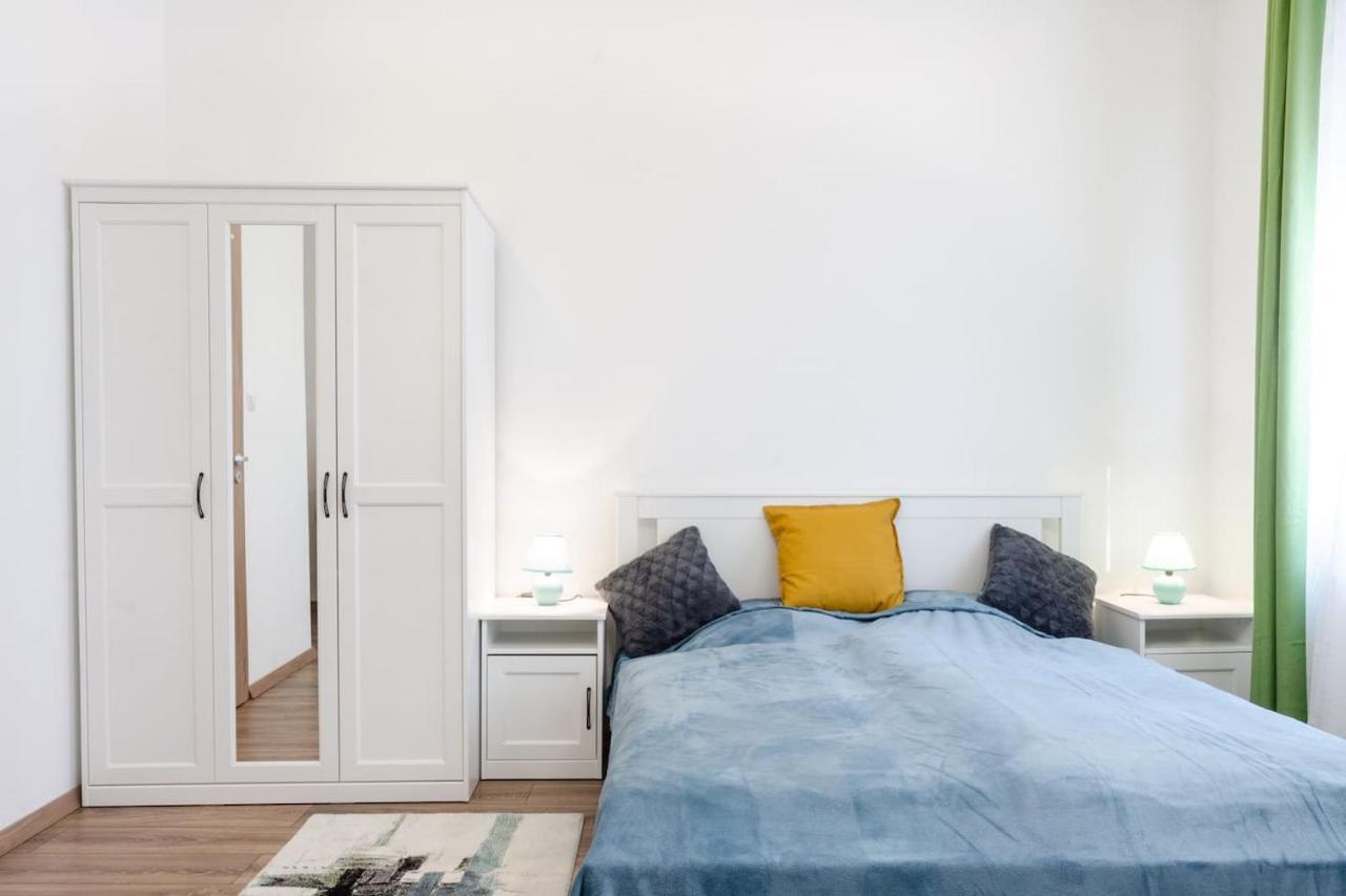 בודפשט 3 En Suit Bedroom Flat In The Main Centre For 6Ppl, 3Bdr,3Bthr,Ac מראה חיצוני תמונה