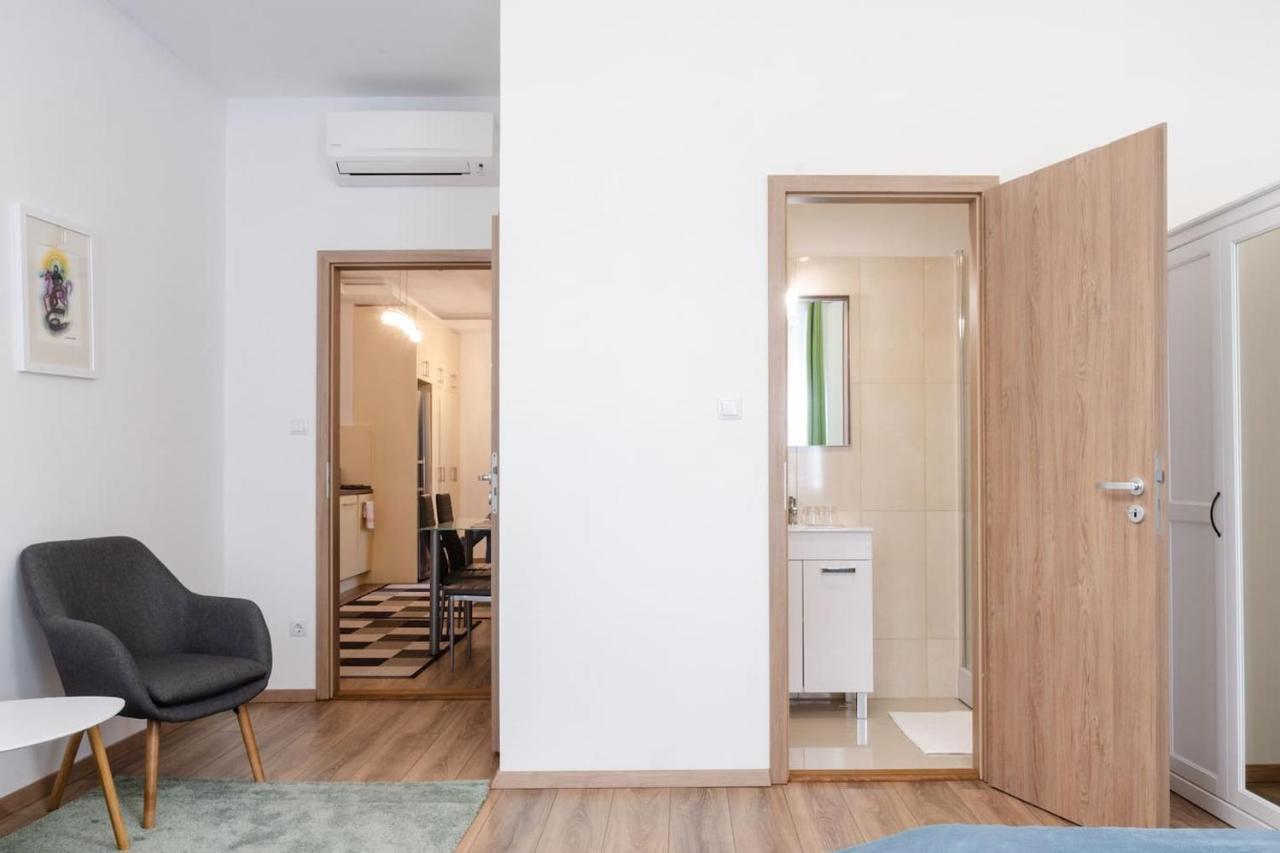 בודפשט 3 En Suit Bedroom Flat In The Main Centre For 6Ppl, 3Bdr,3Bthr,Ac מראה חיצוני תמונה