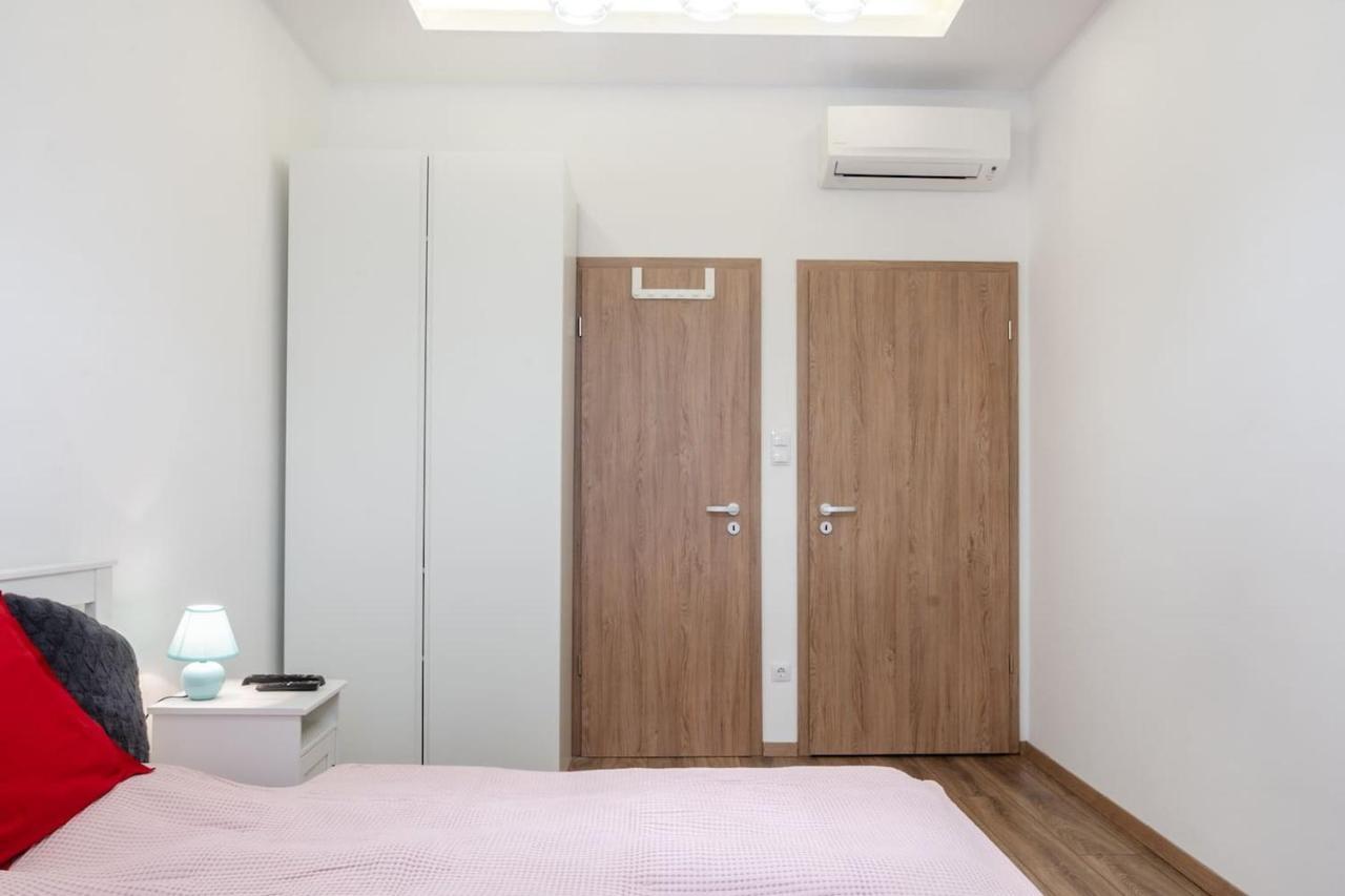 בודפשט 3 En Suit Bedroom Flat In The Main Centre For 6Ppl, 3Bdr,3Bthr,Ac מראה חיצוני תמונה
