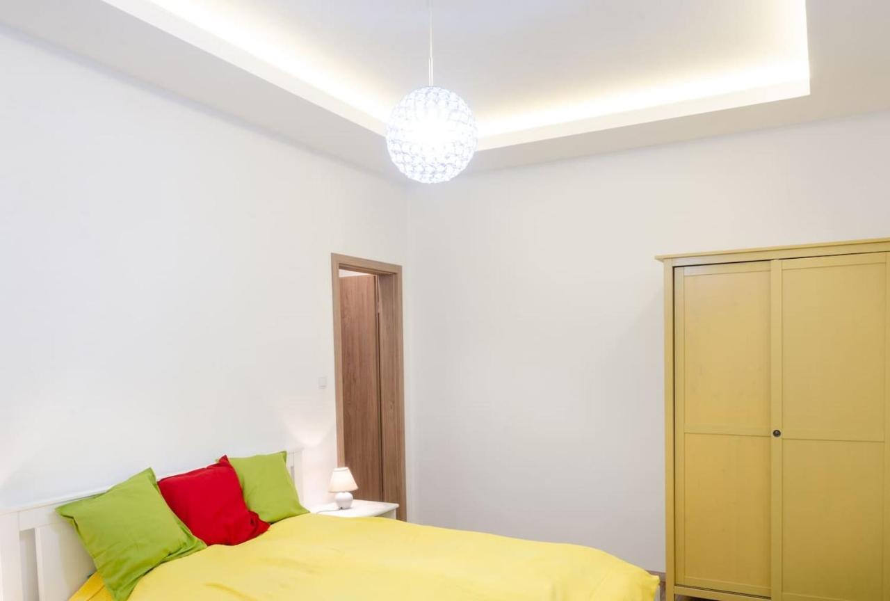 בודפשט 3 En Suit Bedroom Flat In The Main Centre For 6Ppl, 3Bdr,3Bthr,Ac מראה חיצוני תמונה