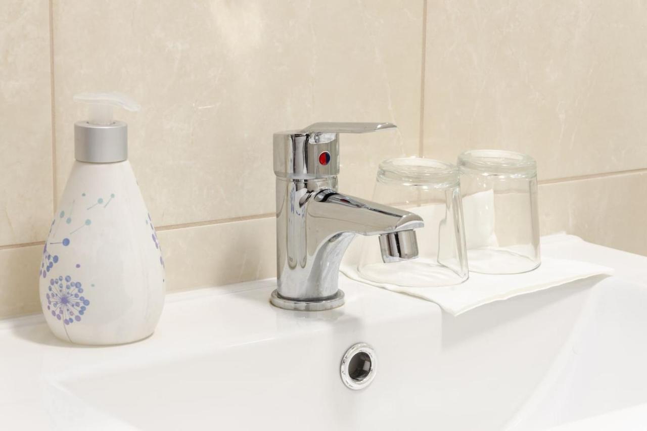 בודפשט 3 En Suit Bedroom Flat In The Main Centre For 6Ppl, 3Bdr,3Bthr,Ac מראה חיצוני תמונה