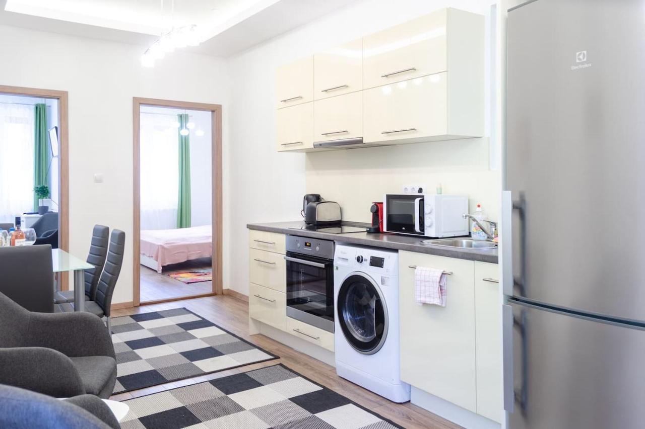 בודפשט 3 En Suit Bedroom Flat In The Main Centre For 6Ppl, 3Bdr,3Bthr,Ac מראה חיצוני תמונה