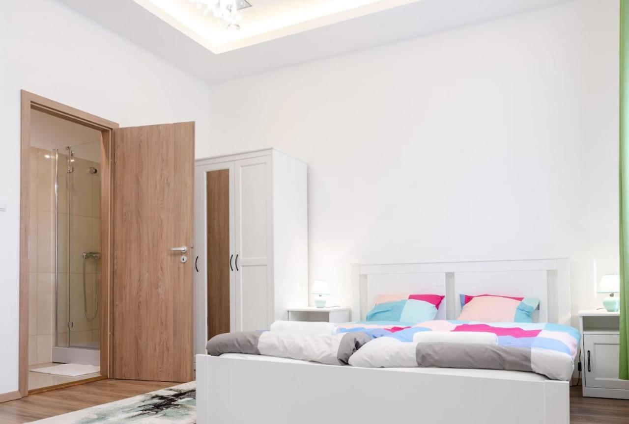 בודפשט 3 En Suit Bedroom Flat In The Main Centre For 6Ppl, 3Bdr,3Bthr,Ac מראה חיצוני תמונה