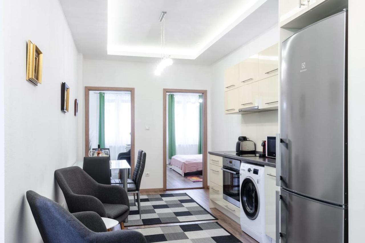 בודפשט 3 En Suit Bedroom Flat In The Main Centre For 6Ppl, 3Bdr,3Bthr,Ac מראה חיצוני תמונה